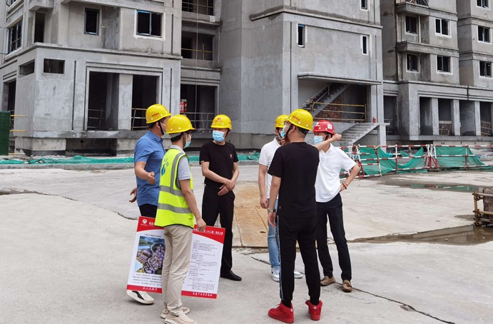 張世東先后前往公司杭州、蘇州、無錫三地房建項目檢查指導(dǎo)安全生產(chǎn)工作